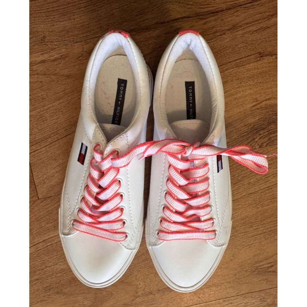 Tommy Hilfiger Flint 2 White Pink Leather Sneakers Shoes Women's Size 9 EUC